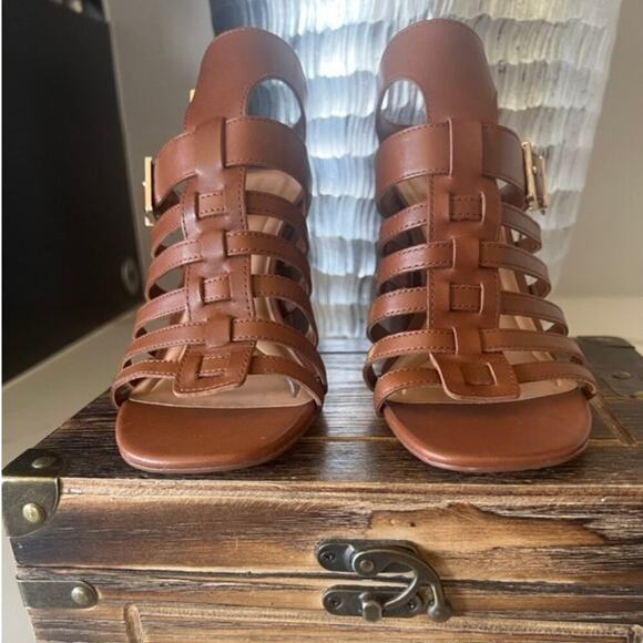 Vince Camuto Hicheny Heeled Sandals in Cognac - Picture 3 of 10